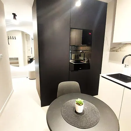 Royal Smart Cracow 아파트호텔
